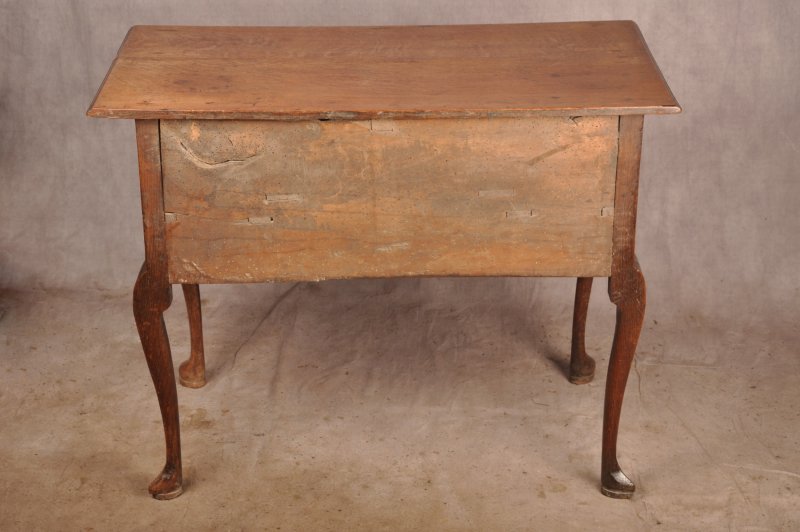 Fine Mid 18th Century Oak Lowboy / Side Table - Image 14