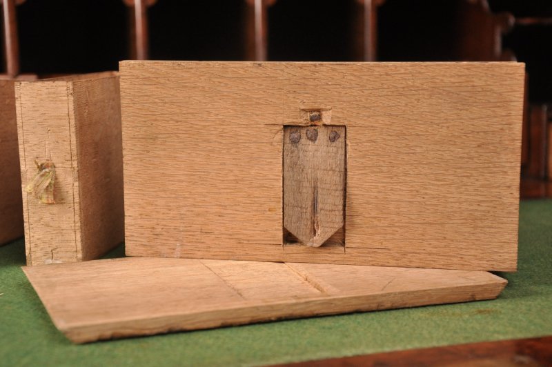 17th Century Burr Walnut Bureau Cabinet - Image 10
