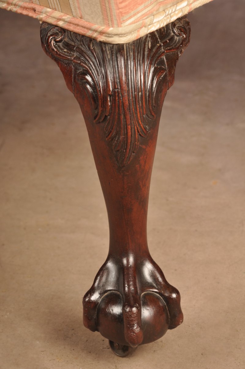 A Very Fine 18th Century Mahogany Library Chair - Image 8