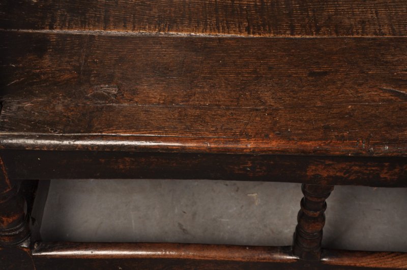 Rare 17th Century Oak Settle - Image 8