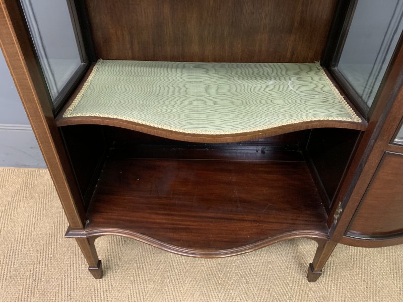 Serpentine Inlaid Mahogany Display Cabinet - Image 16