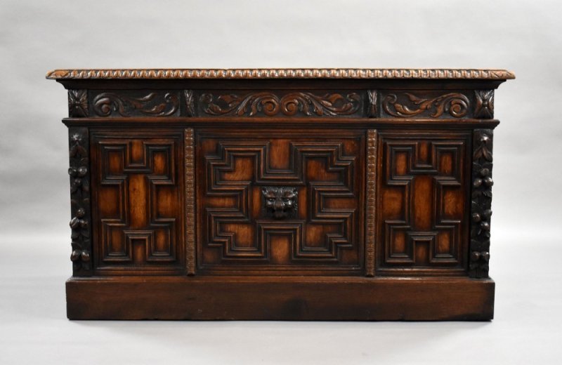 Victorian Carved Oak Desk - Image 5