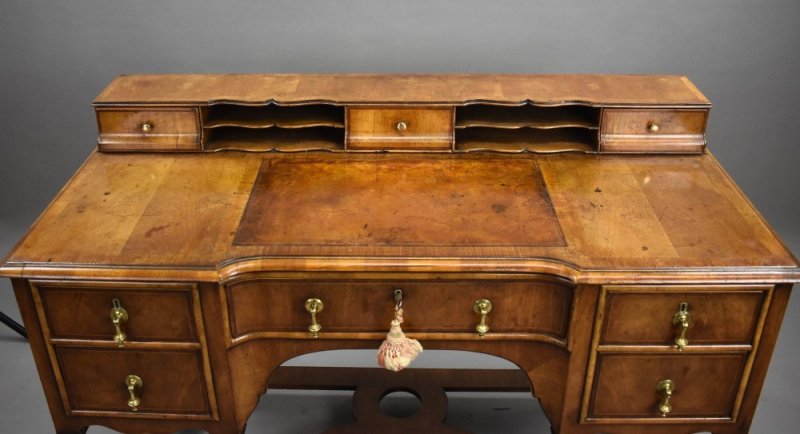 Antique Queen Anne Style Walnut Writing Table - Image 9