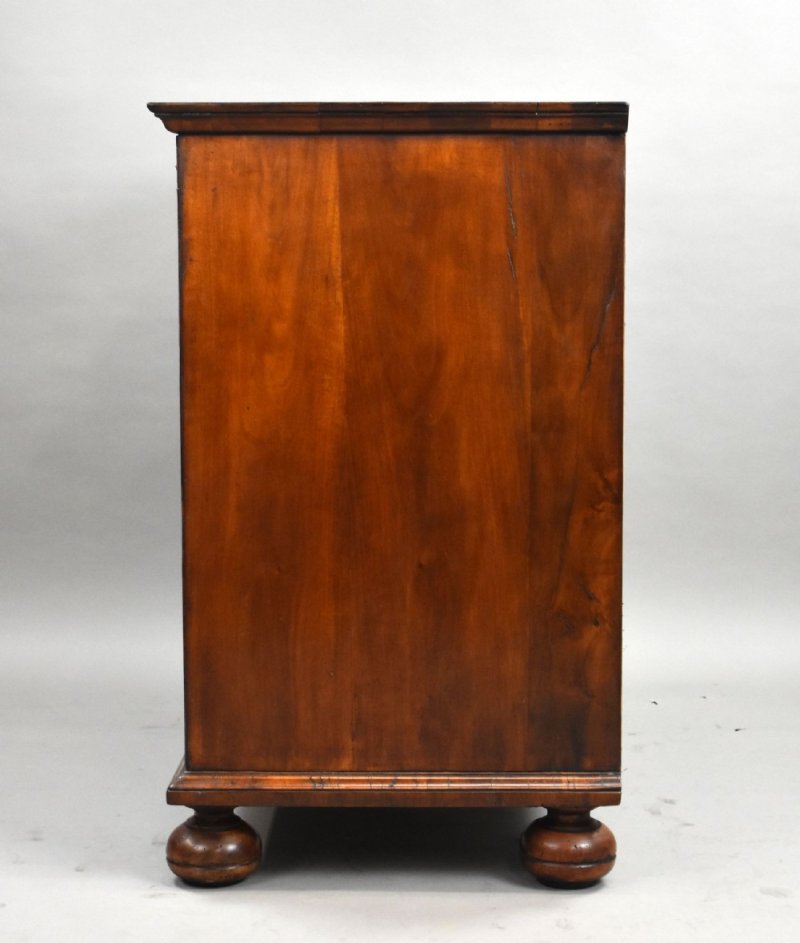 George III Burr Walnut Chest Of Drawers - Image 6