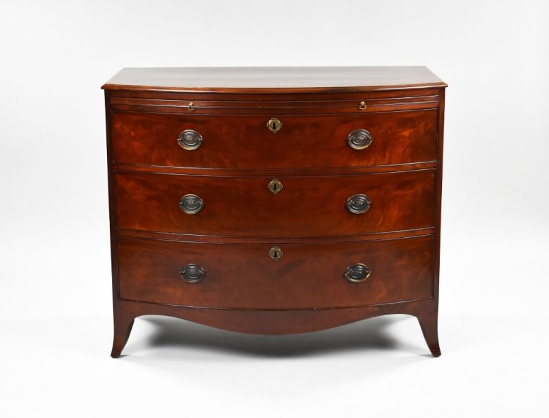 Regency Mahogany Bow Front Chest Of Drawers - Image 2