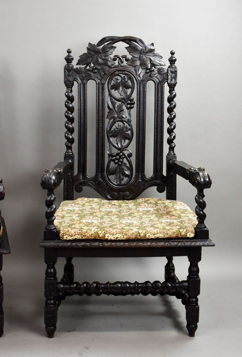 Near Pair Late 19th Century Carved Throne Chairs - Image 5
