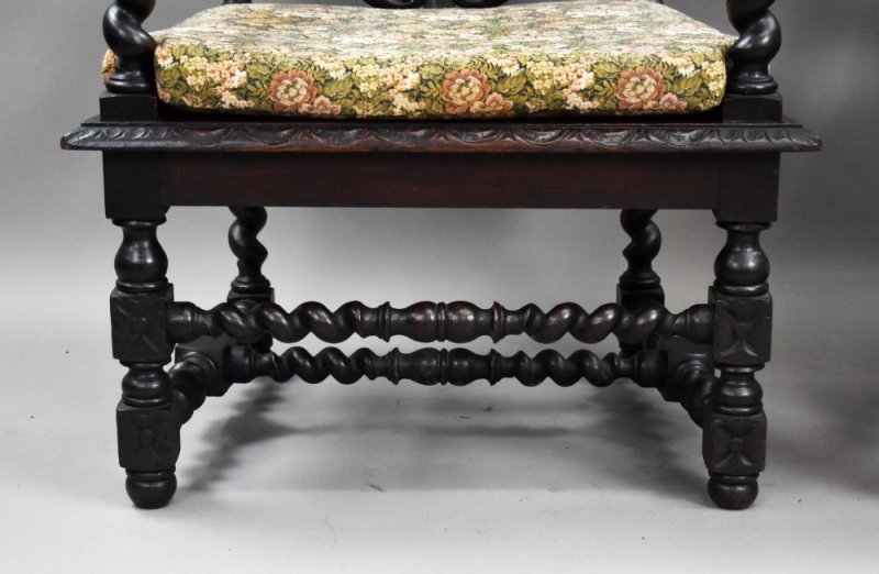 Near Pair Late 19th Century Carved Throne Chairs - Image 11