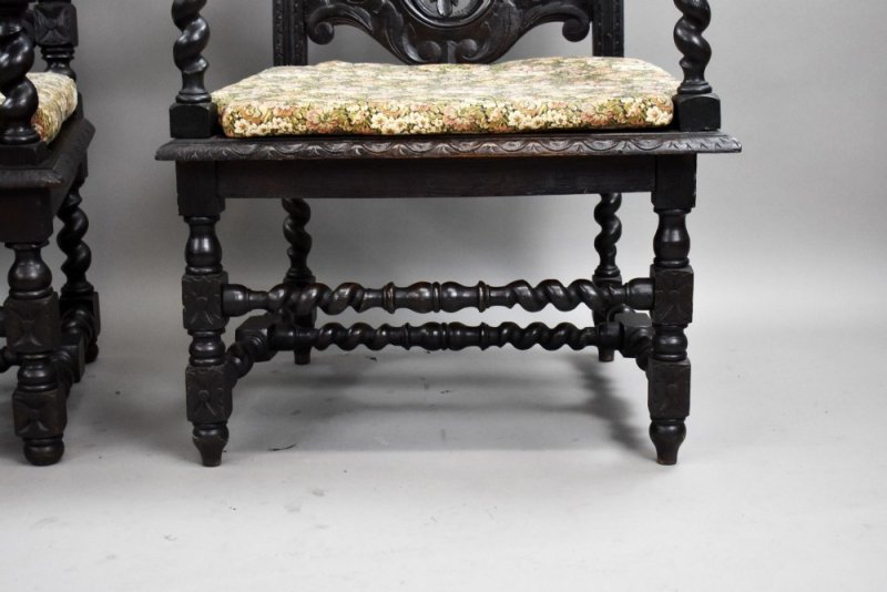 Near Pair Late 19th Century Carved Throne Chairs - Image 12