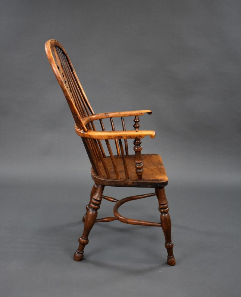 Antique Yew & Elm Windsor Armchair - Image 3