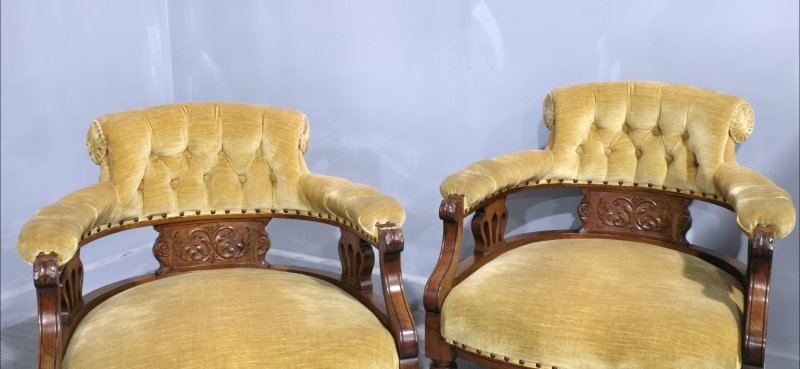 Fine Pair Victorian Tub Chairs - Image 4