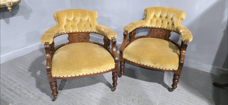 Fine Pair Victorian Tub Chairs - Image 10