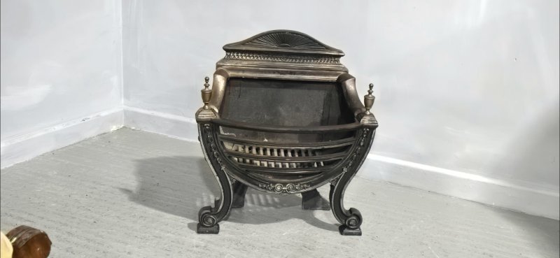 English Regency Cast Grate - Image 2