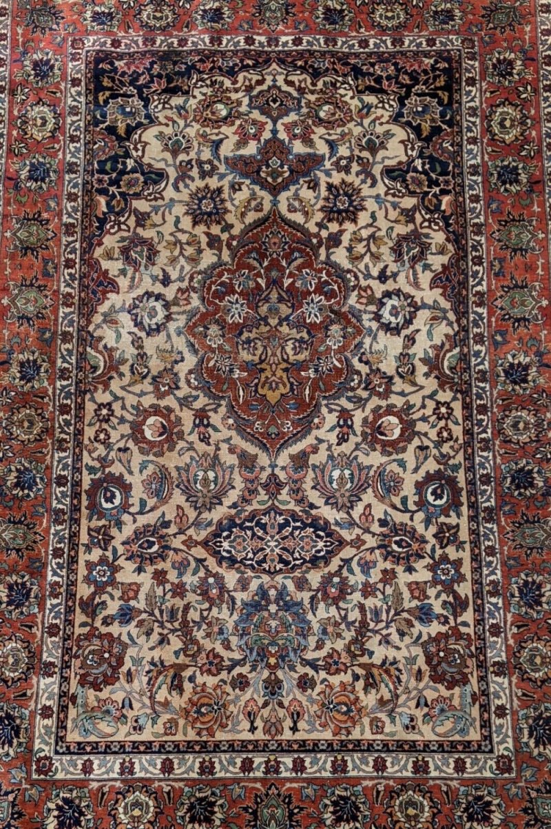 Antique Isfahan Carpet - Image 3