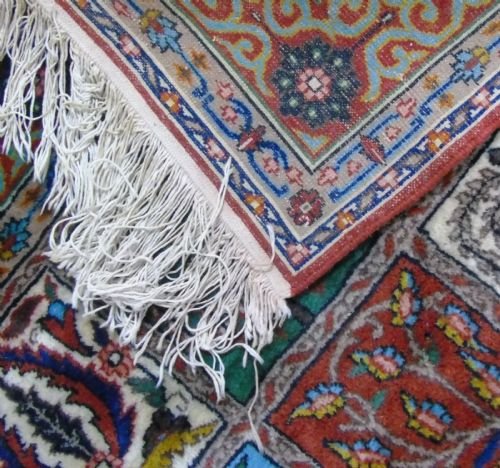 Beautiful Indian Hand Woven Garden Design Carpet / Rug - Image 4