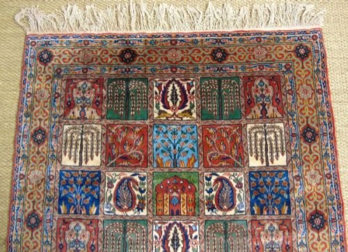 Beautiful Indian Hand Woven Garden Design Carpet / Rug - Image 5