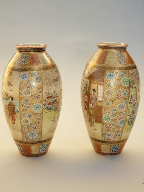 Good Pair Of Antique Satsuma Vases By Ishiyama