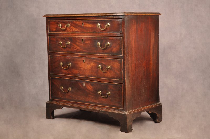 Small 18th Century Mahogany Chest Of Drawers - Image 7
