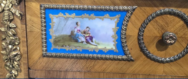 Superb Satinwood and Sevres Plaque Cabinet of Small Proportions - Image 4