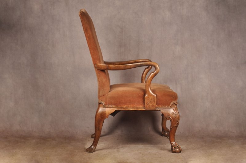 A Magnificent 19th Century Walnut Library Armchair - Image 3
