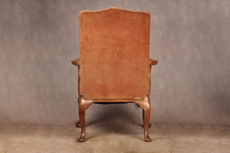 A Magnificent 19th Century Walnut Library Armchair - Image 7