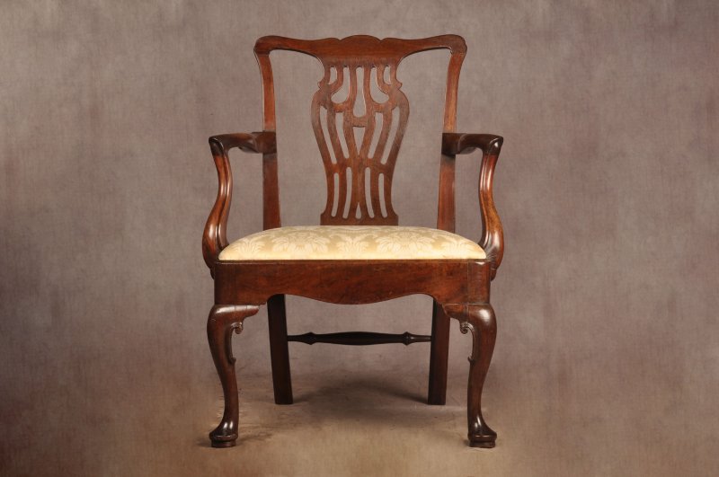 Fine George II Mahogany Armchair - Image 10