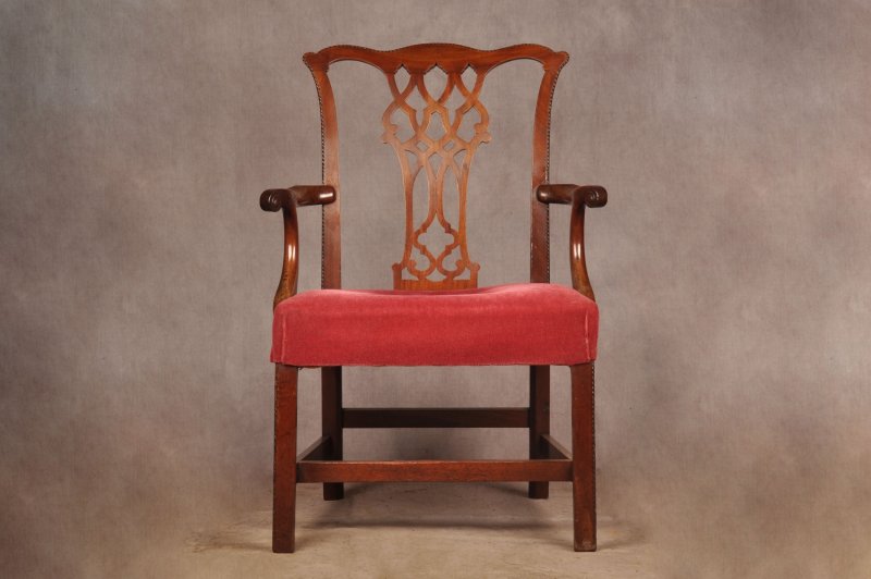 Fine 18th Century Mahogany Chippendale Armchair - Image 3
