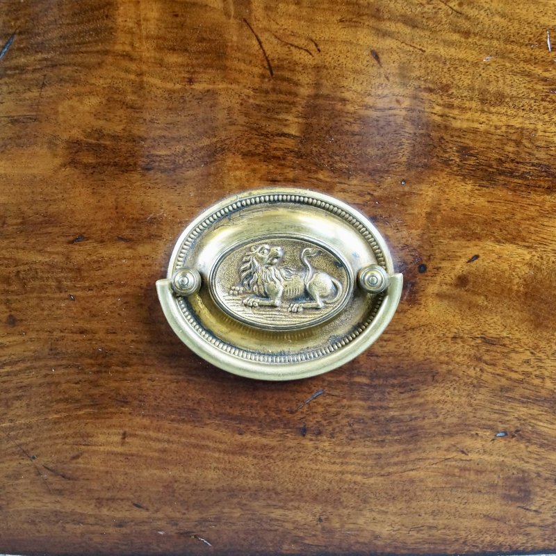 A George III Mahogany Bow-Fronted Chest Of Drawers - Image 3