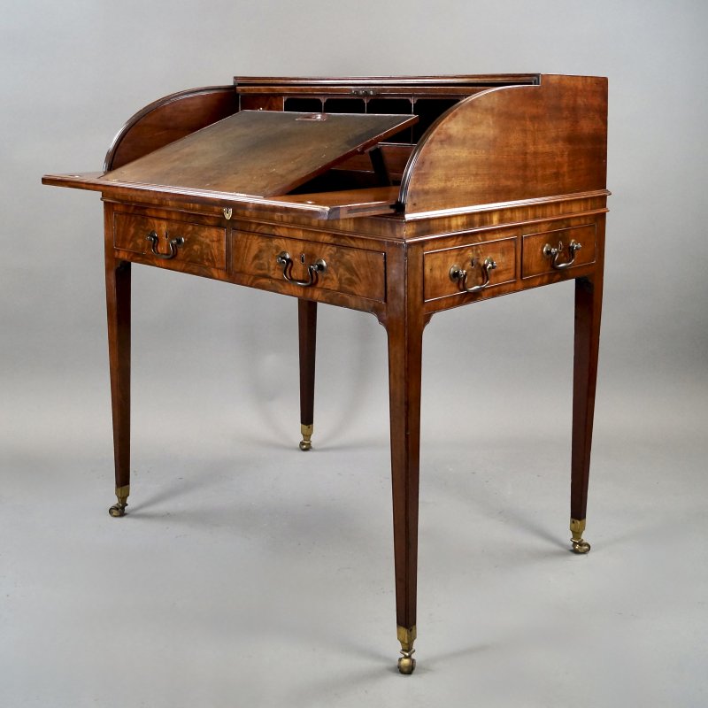 A Fine George III Flame Mahogany Roll-Top Desk - Image 6