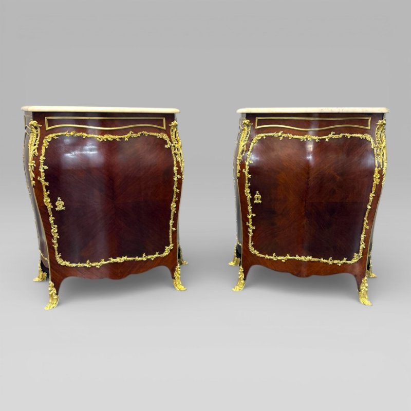 Antique Pair Of Late 19th Century French Kingwood Bombe Cabinets By E. Kahn - Image 2