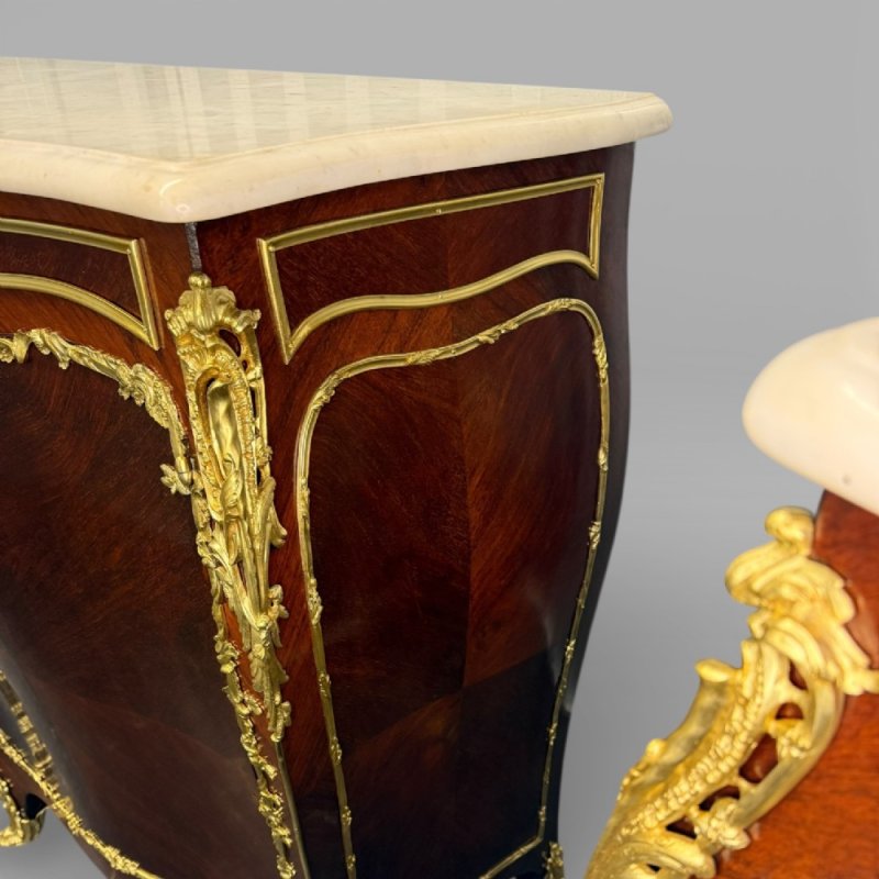 Antique Pair Of Late 19th Century French Kingwood Bombe Cabinets By E. Kahn - Image 13