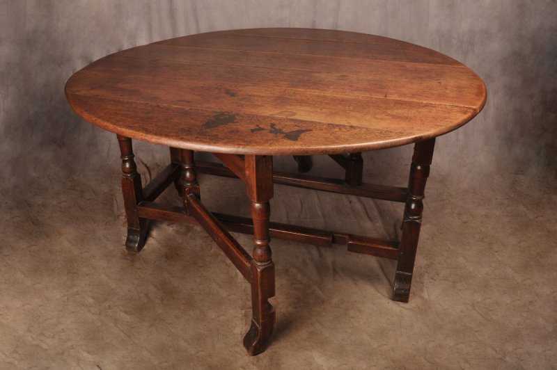 Large 18th Century Oak Gateleg Table - Image 2