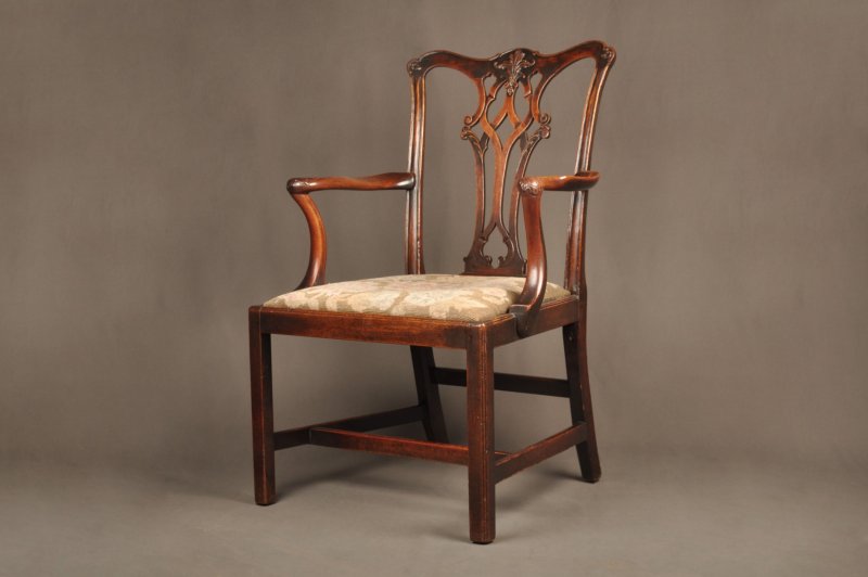 Wonderful 18th Century Mahogany Chippendale Armchair - Image 9
