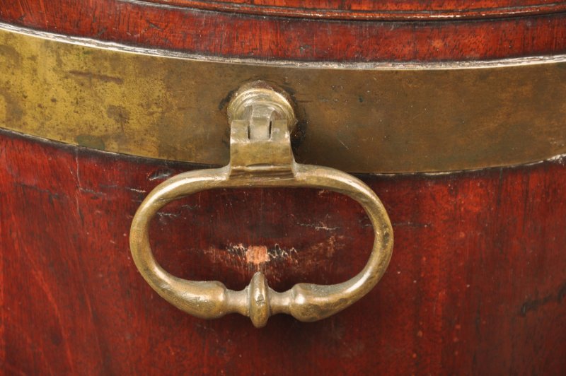 Superb 18th Century Mahogany Wine Cooler - Image 7
