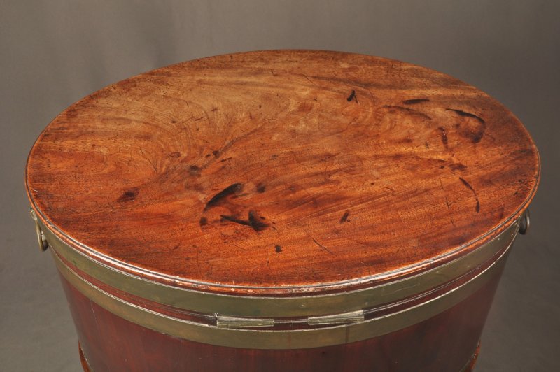 Superb 18th Century Mahogany Wine Cooler - Image 6