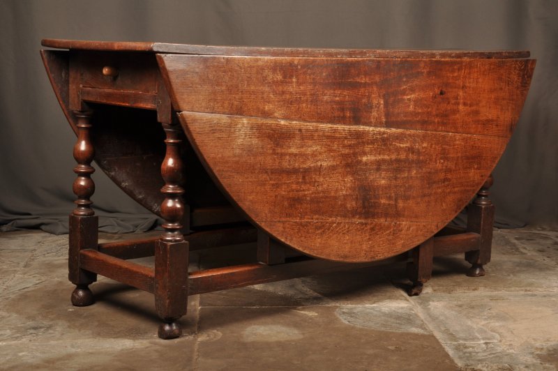 Large 17th Century Oak Gateleg Table - Image 2