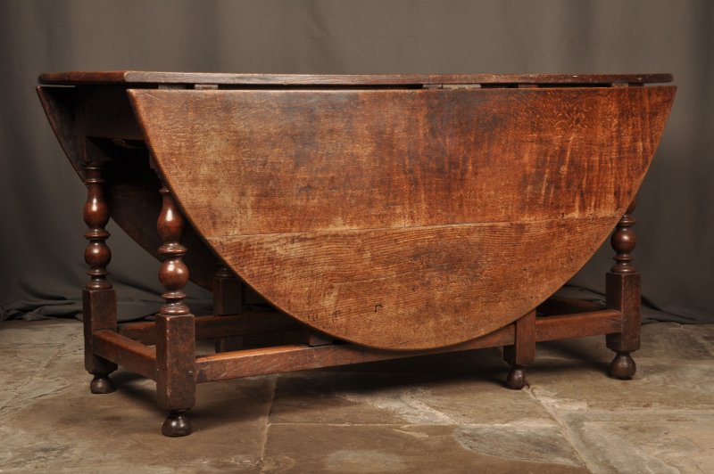 Large 17th Century Oak Gateleg Table - Image 3