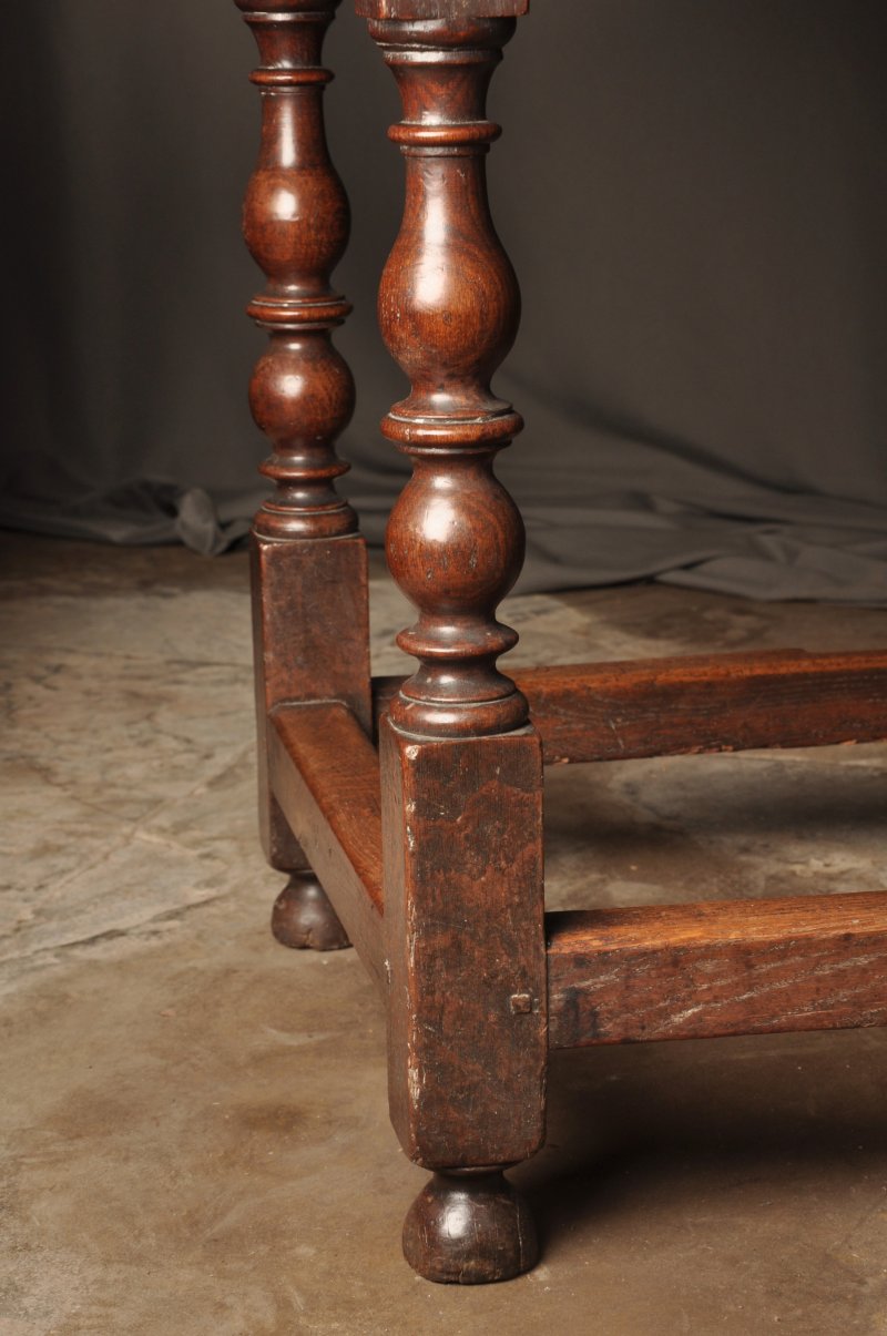 Large 17th Century Oak Gateleg Table - Image 7