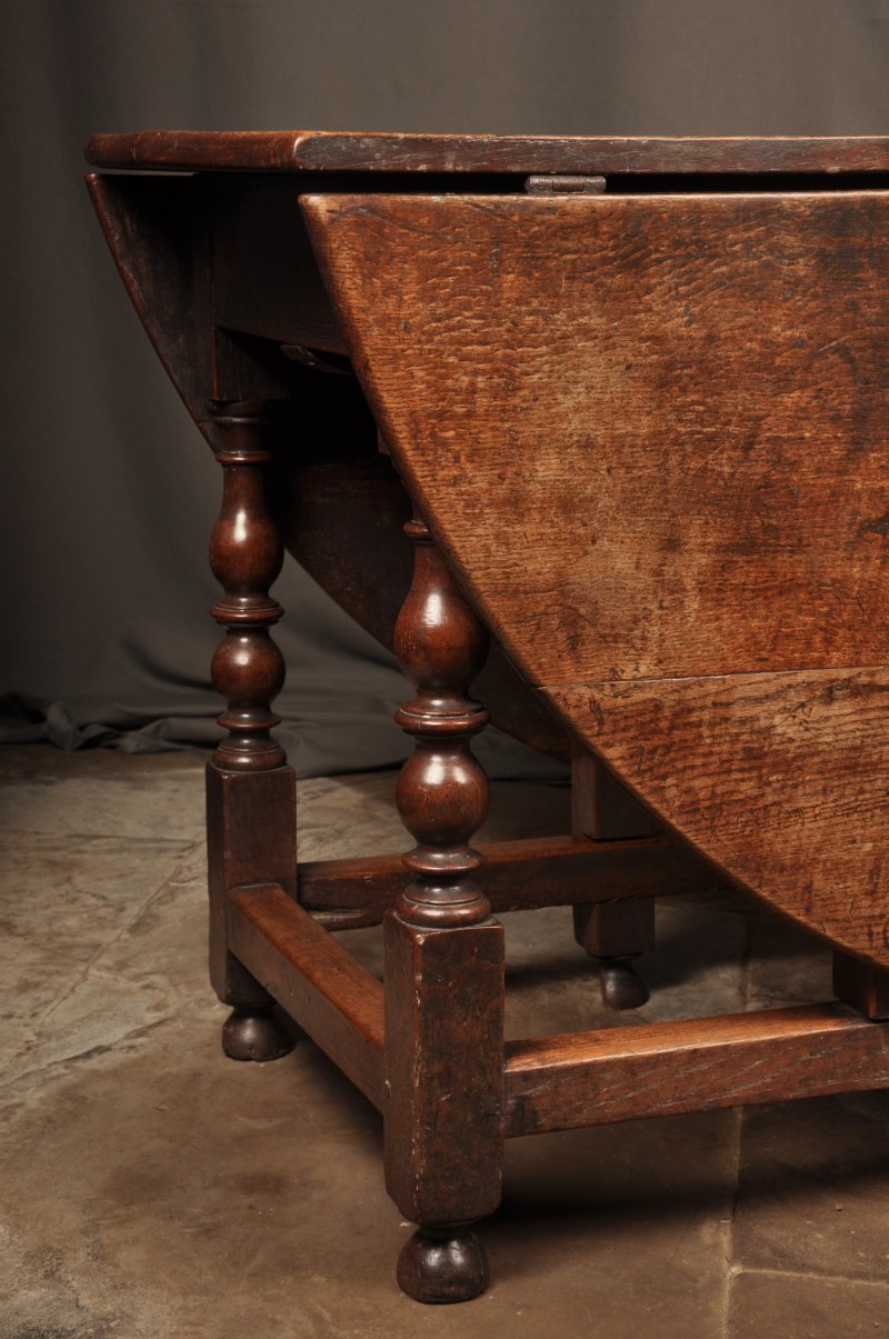 Large 17th Century Oak Gateleg Table - Image 5