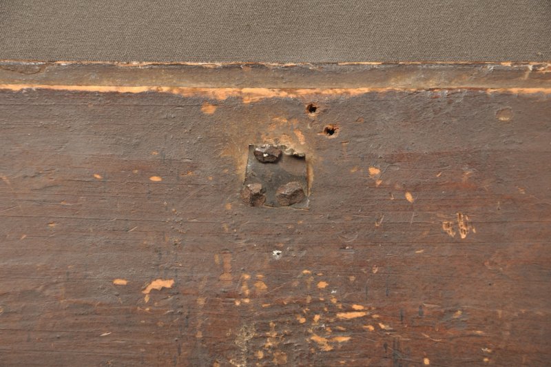 A Rare 17th Century Olive Wood Oyster Mirror - Image 7