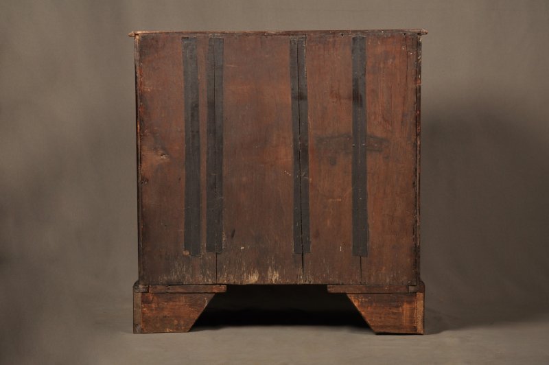 A Fine Early George II Walnut Chest Of Drawers Of Small Proportions - Image 9