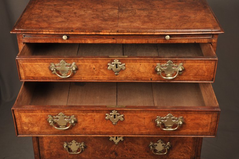 A Fine Early George II Walnut Chest Of Drawers Of Small Proportions - Image 8