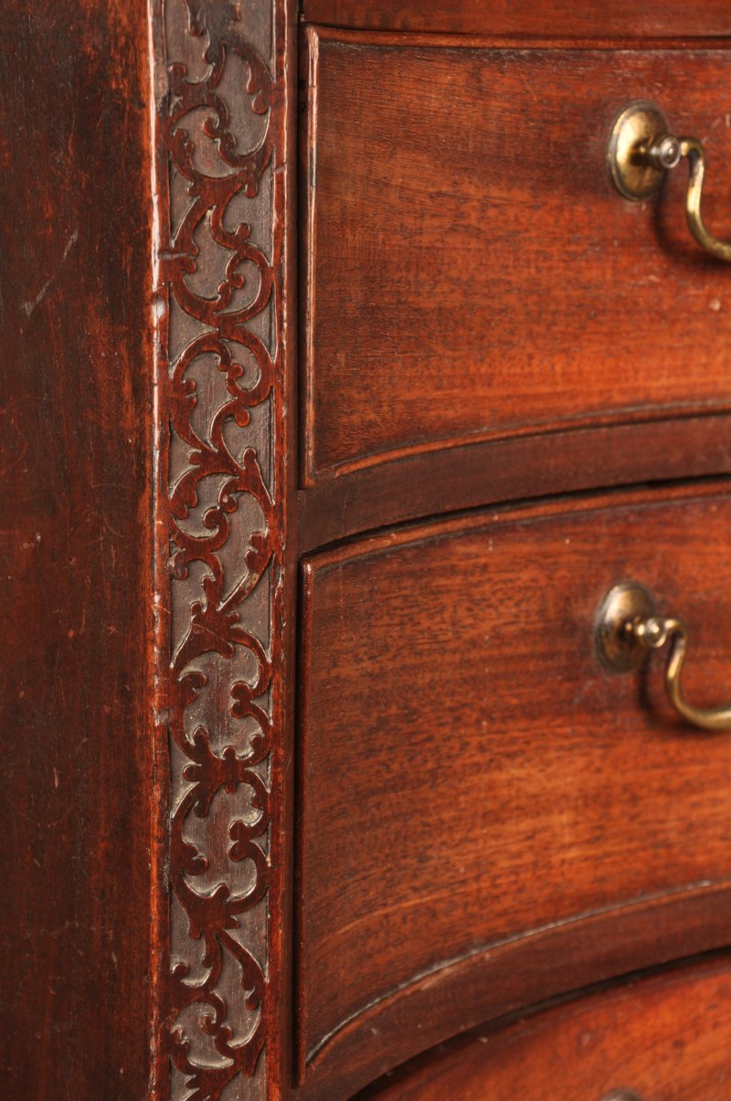A Fine 18th Century Serpentine Chest Of Drawers - Image 12