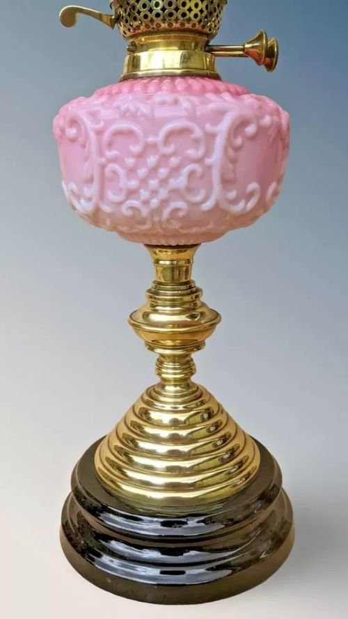 Victorian Pink Glass Oil Lamp - Image 5