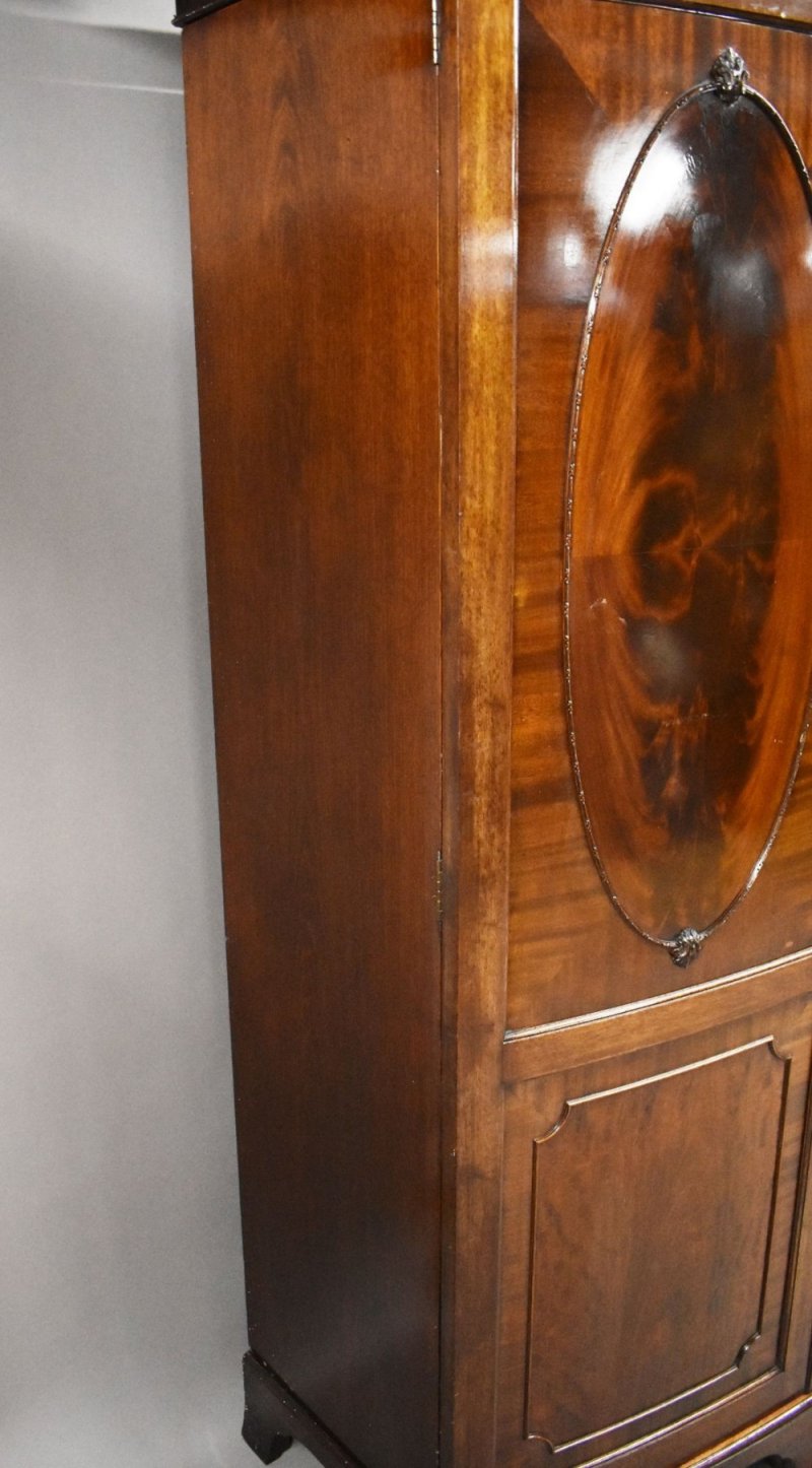 Edwardian Flame Mahogany Bow Front Wardrobe - Image 6