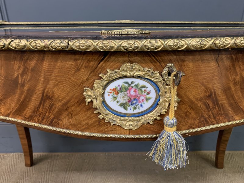 Fine 19th Century Bijouterie Table - Image 7