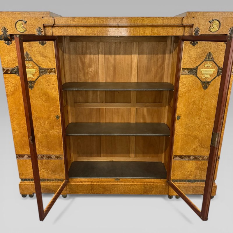 Antique French Neoclassical Maple Breakfront Display Cabinet Mercier Frères - Image 7
