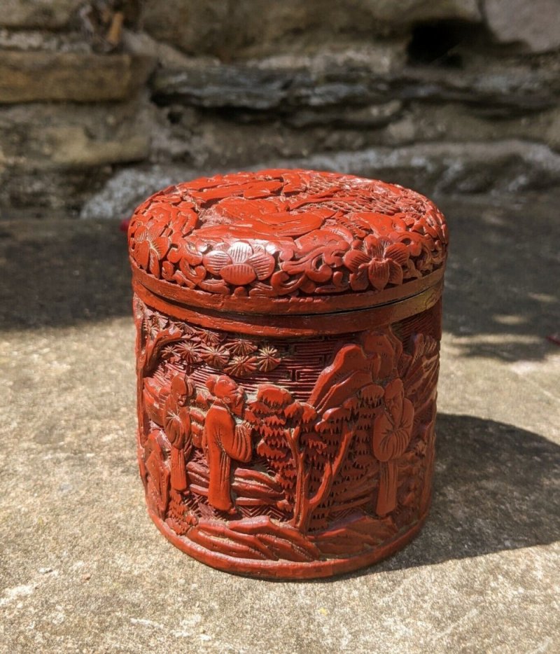 Chinese Hand Carved Red Cinnabar Lidded Box - Image 6
