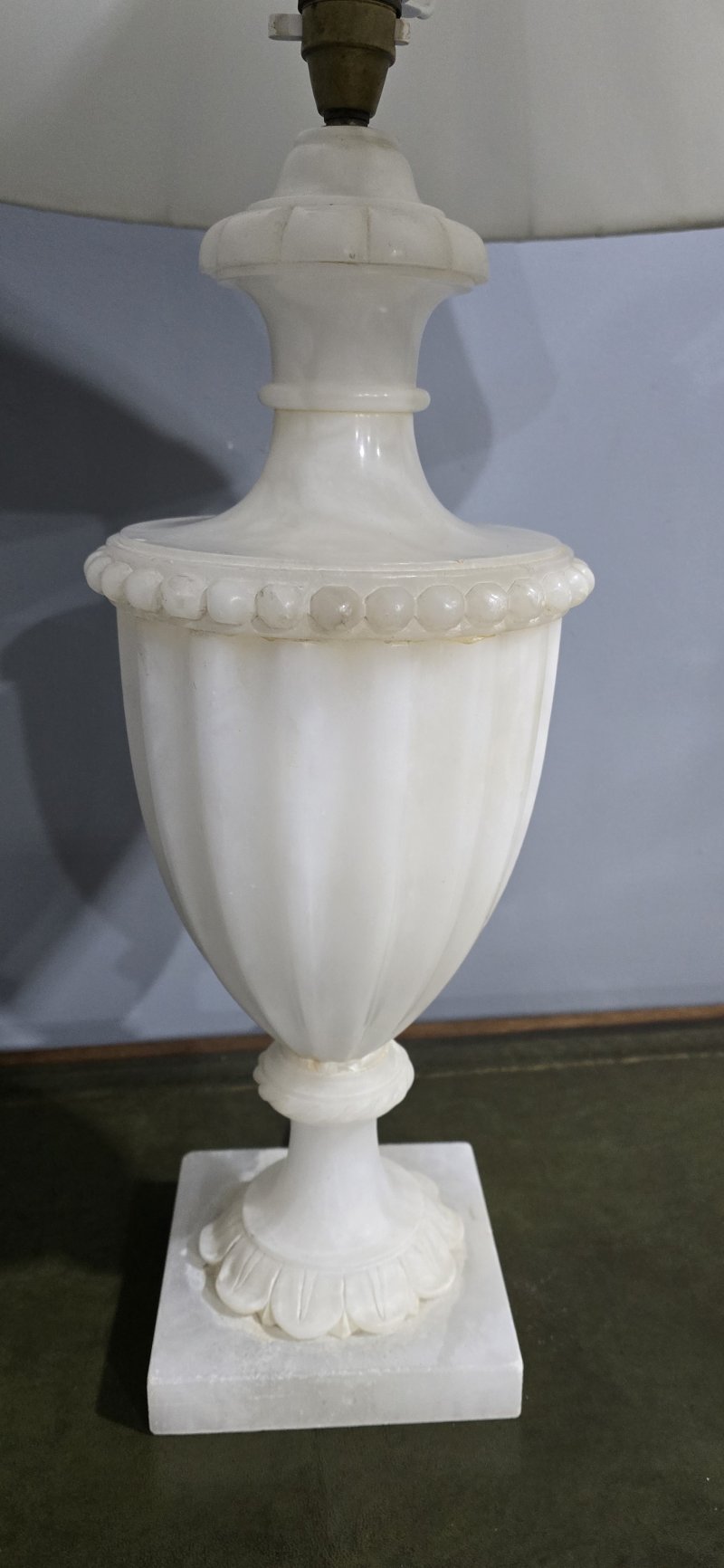 Large Alabaster Table Lamp - Image 3