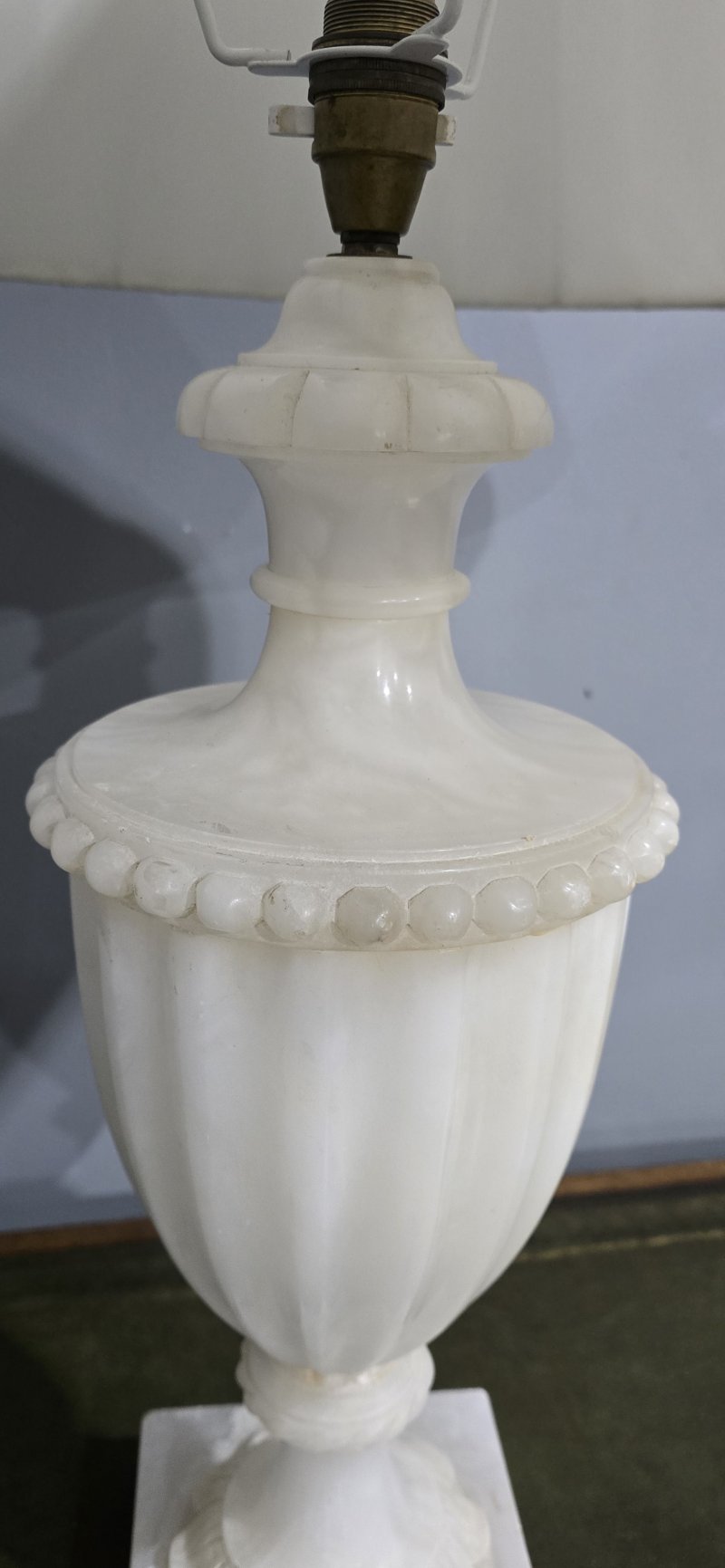 Large Alabaster Table Lamp - Image 4