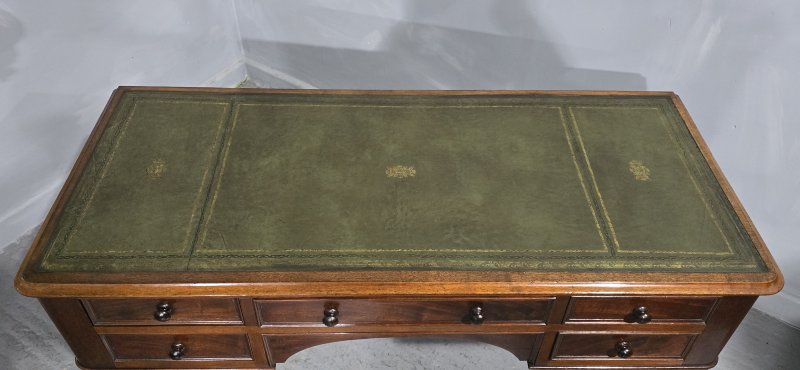 Gillows Victorian Mahogany Writing Desk - Image 7